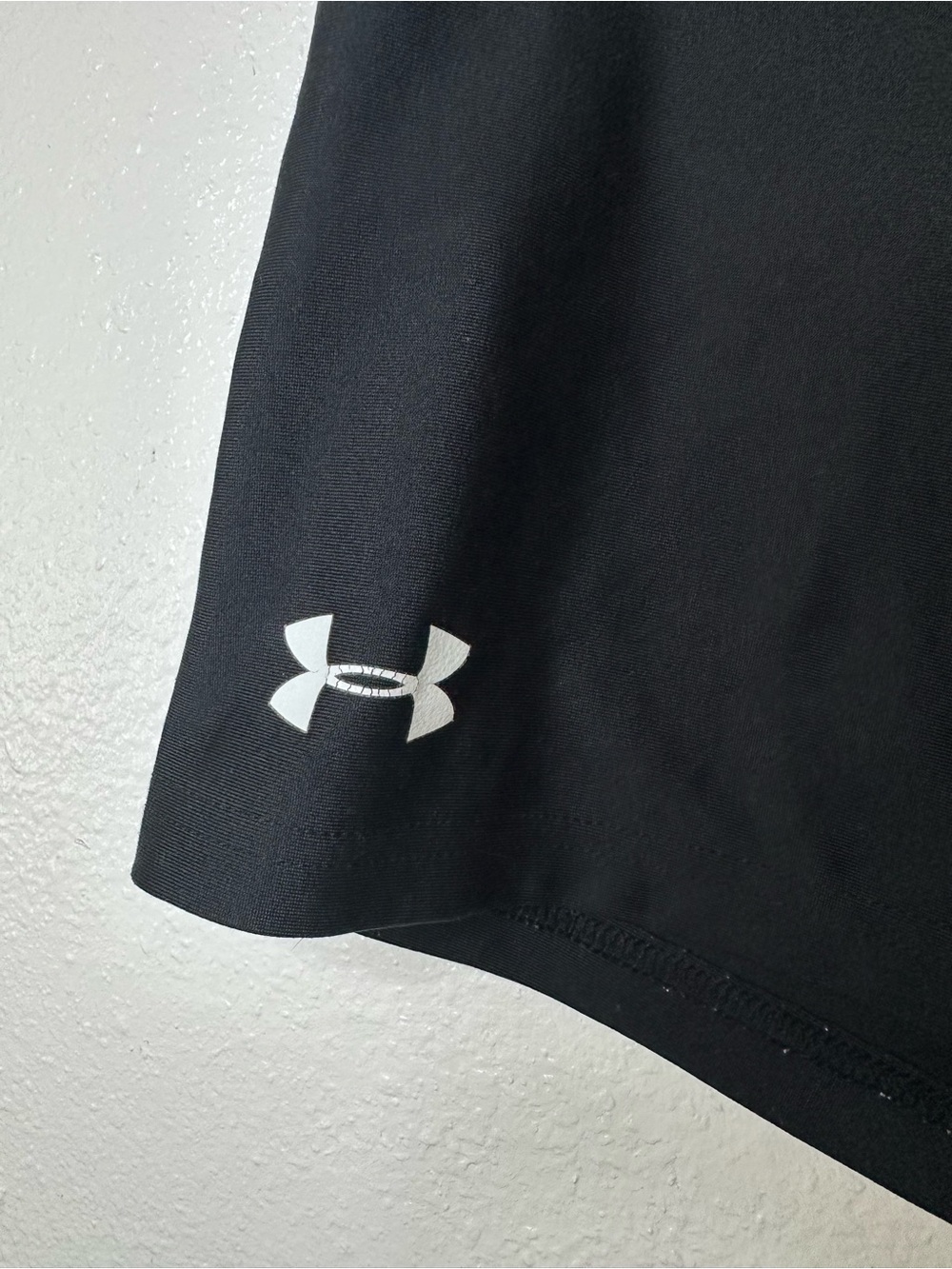 Under Armour Black Women's Athletic Compression Shorts with White Logo - Picture 2 of 5